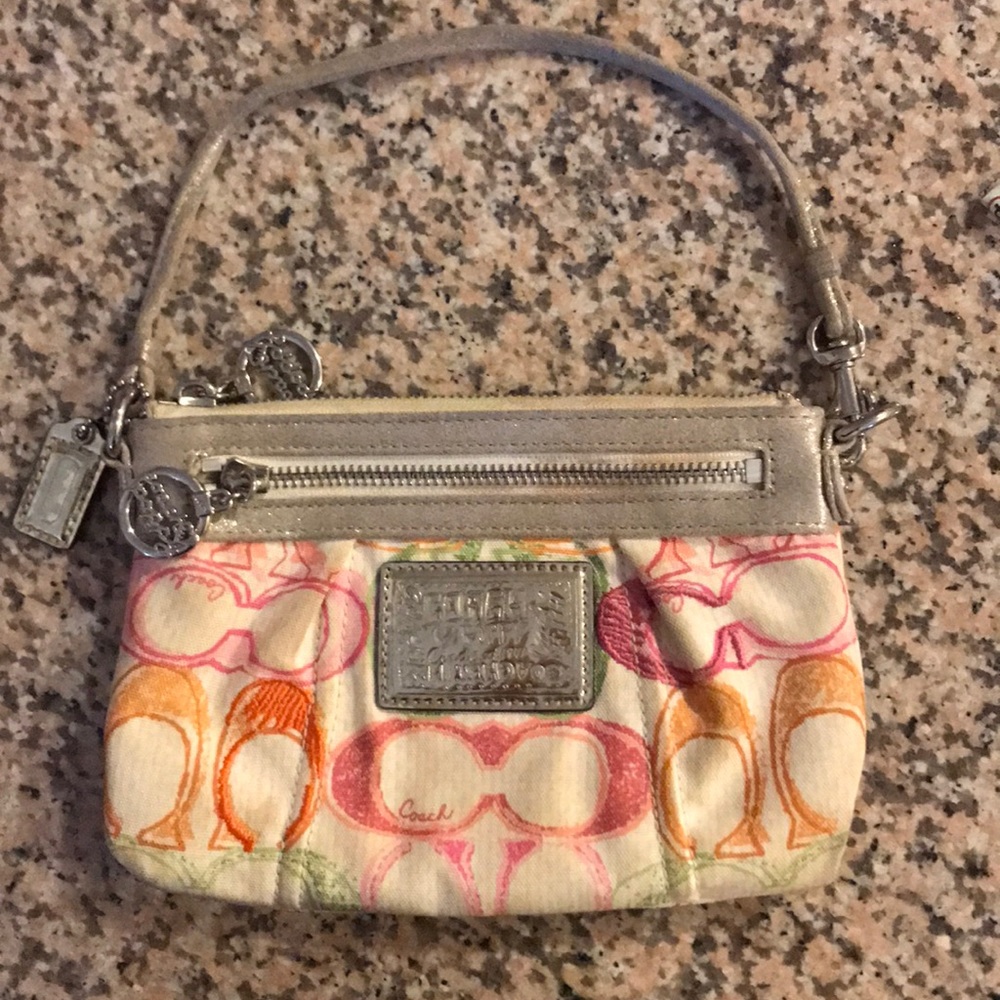Coach Poppy Wristlet